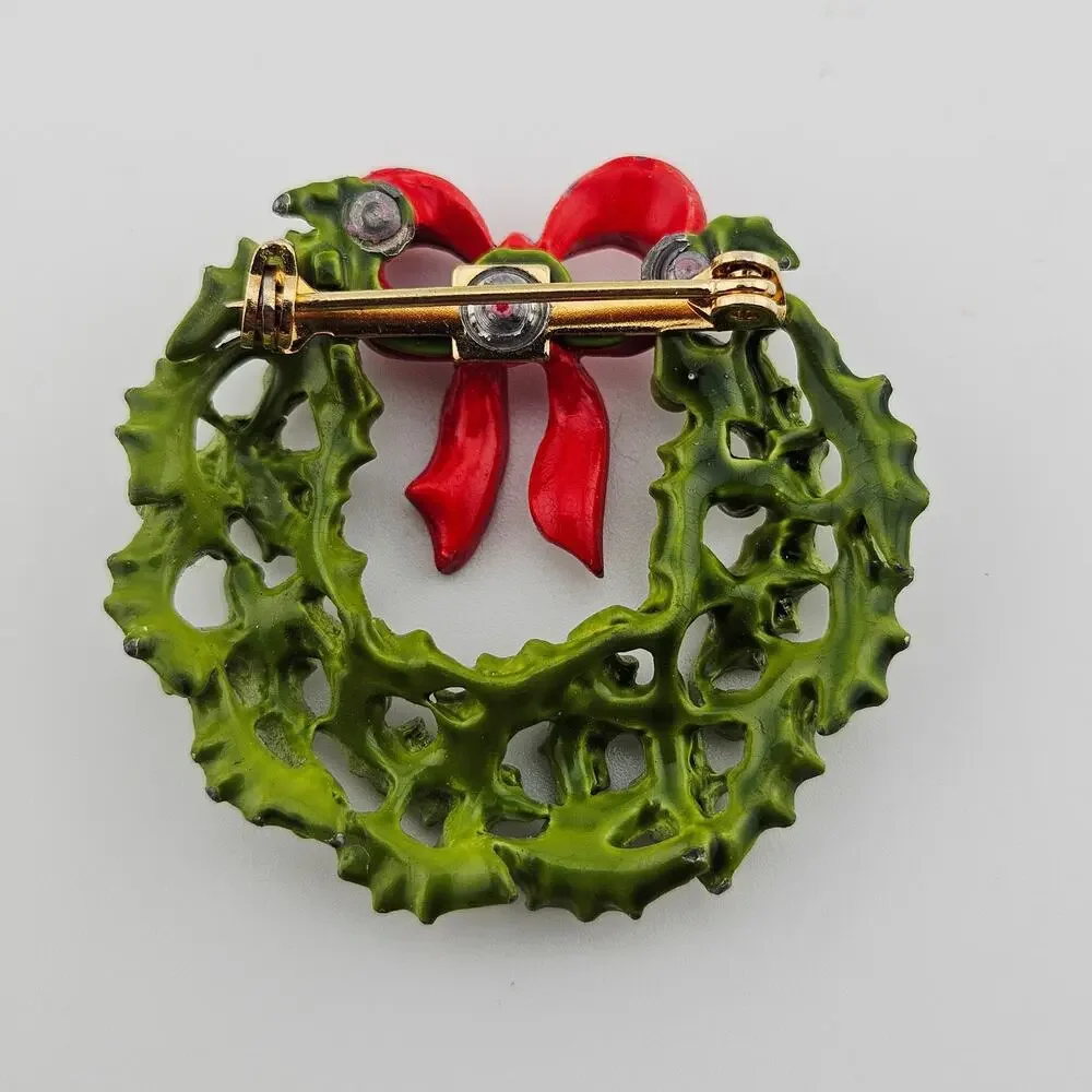 Hand Painted Christmas Wreath Brooch Pin Green Traditional Festive Holiday